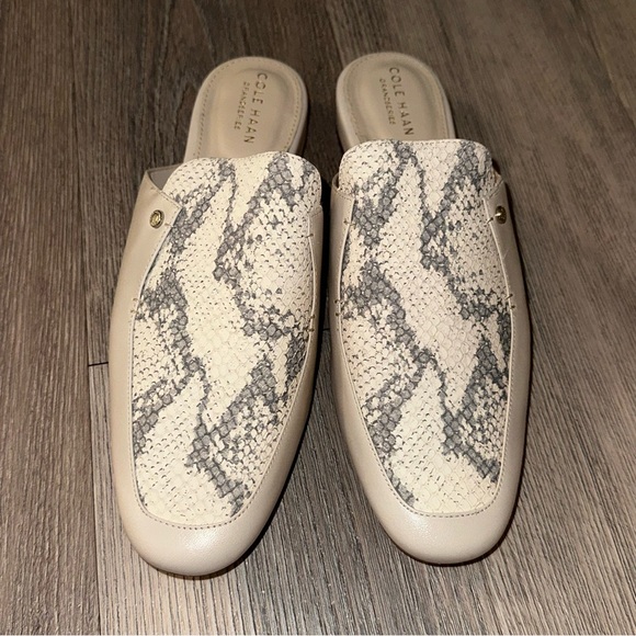 Cole Haan Ryan Mule In Pumice Stone Leather - Picture 4 of 7